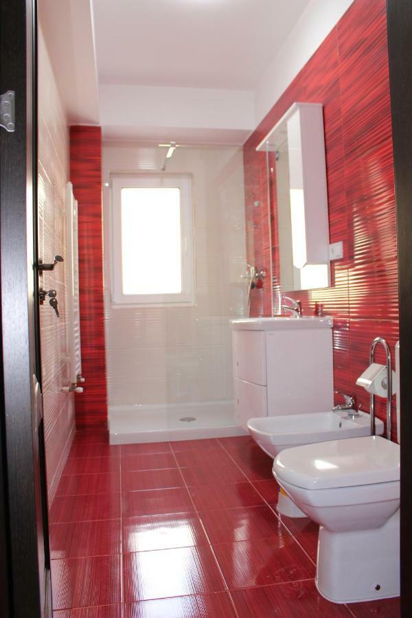 Still Apartament Craiova Bagian luar foto
